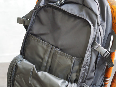 大容量カジュアルリュックサック 12-1001